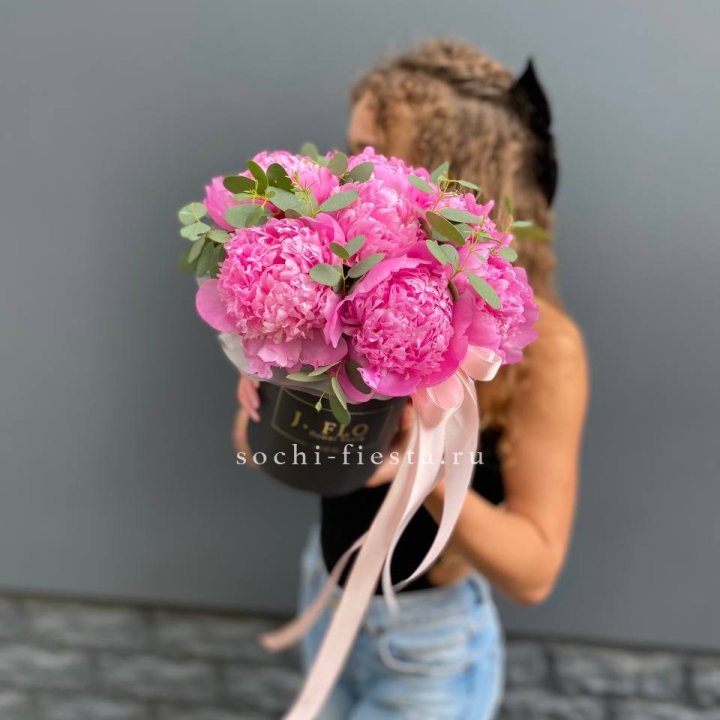 Дизайнерский цилиндр "Фломени" в Чите