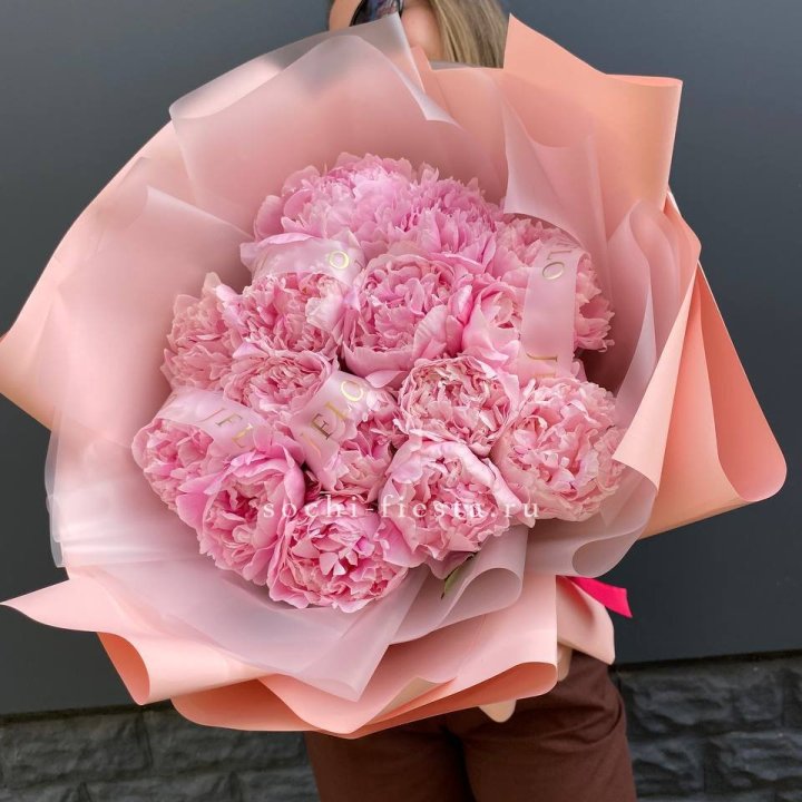 15 пионов "Монинг" в Чите