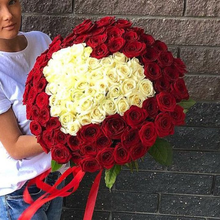 101 роза "Сердце" в Чите