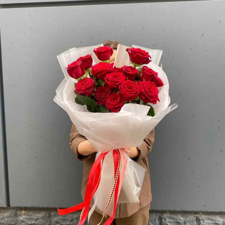 15 высоких роз  в Чите
