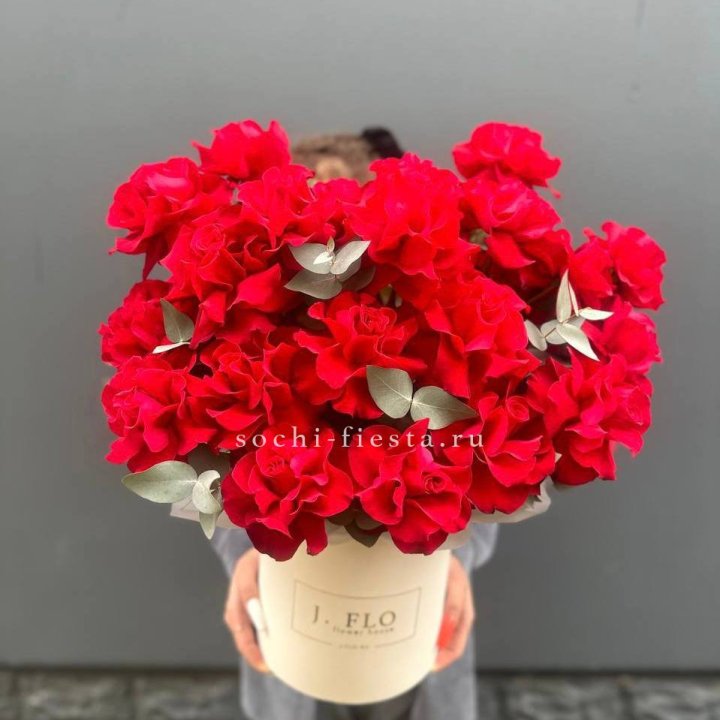 35 Французских роз в боксе в Чите