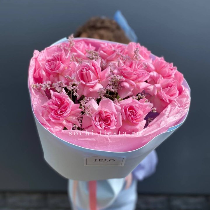 Букет французских розовых роз  в Чите