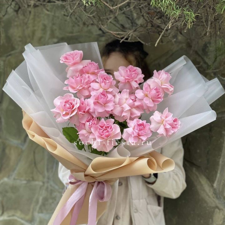 Букет из 15 французских роз Пинк дрим в Чите
