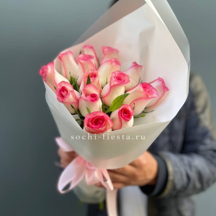 15 роз "Джумилия" в Чите