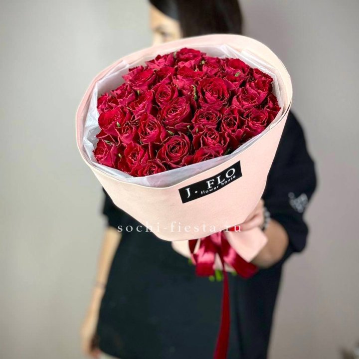 35 кенийских роз в Чите