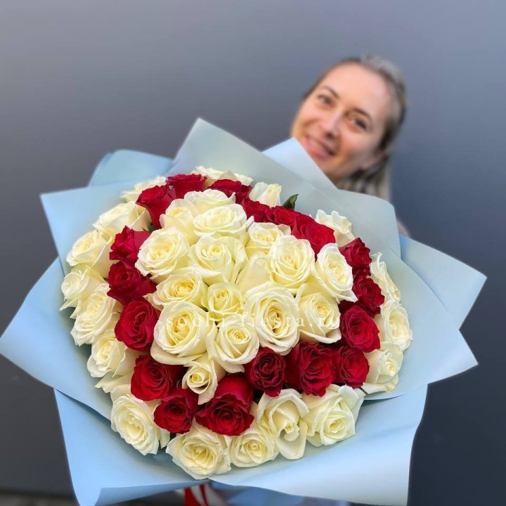 51 роза "Сердце" в Чите