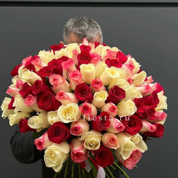 101 разноцветная роза "Джули" в Чите