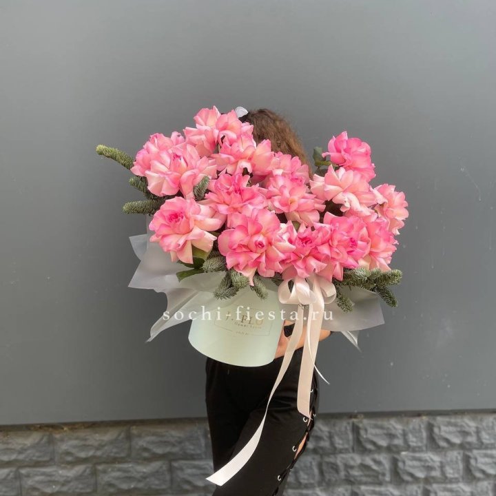 Бокс из 15 французских роз в Чите