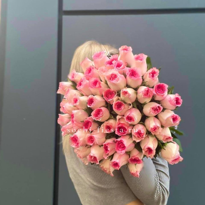 51 розовая роза в Чите