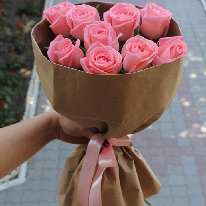 9 розовых роз в Чите