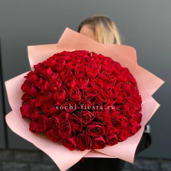 101 роза мадам ред в Чите