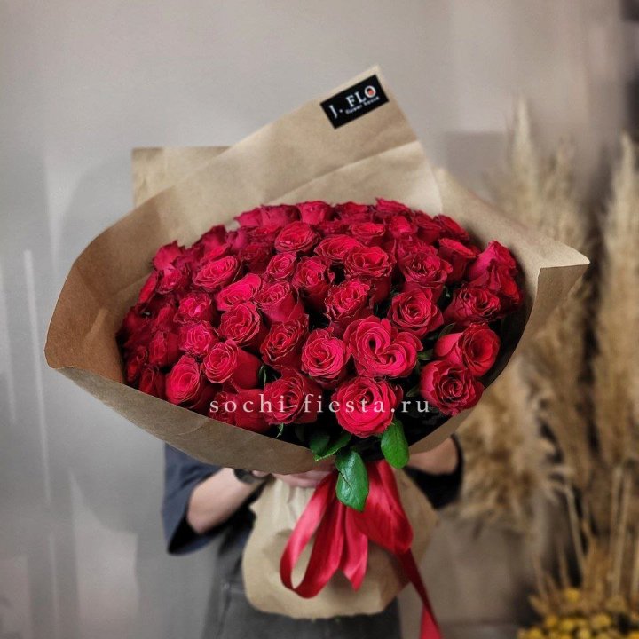 63 красных роз вайт в Чите
