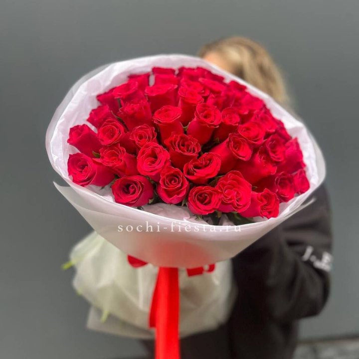 55 красных роз "Амелия" в Чите