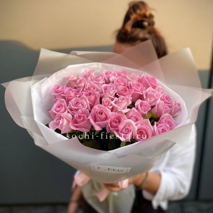Букет розовых роз  в Чите