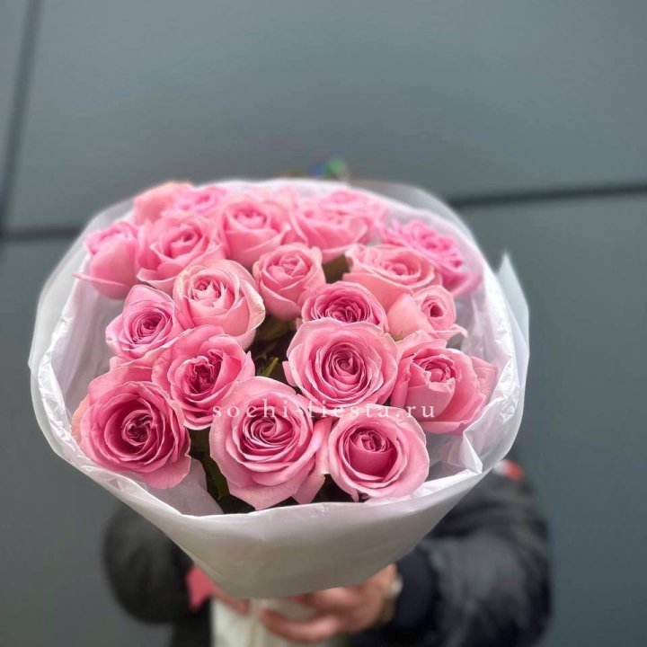 21 Розовая роза в белом в Чите
