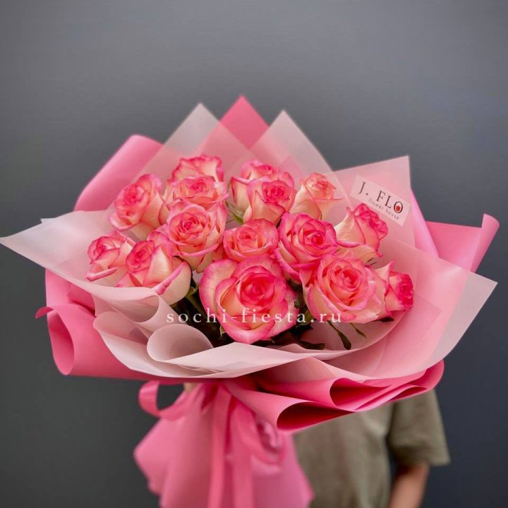 15 роз "Джумилия" в Чите
