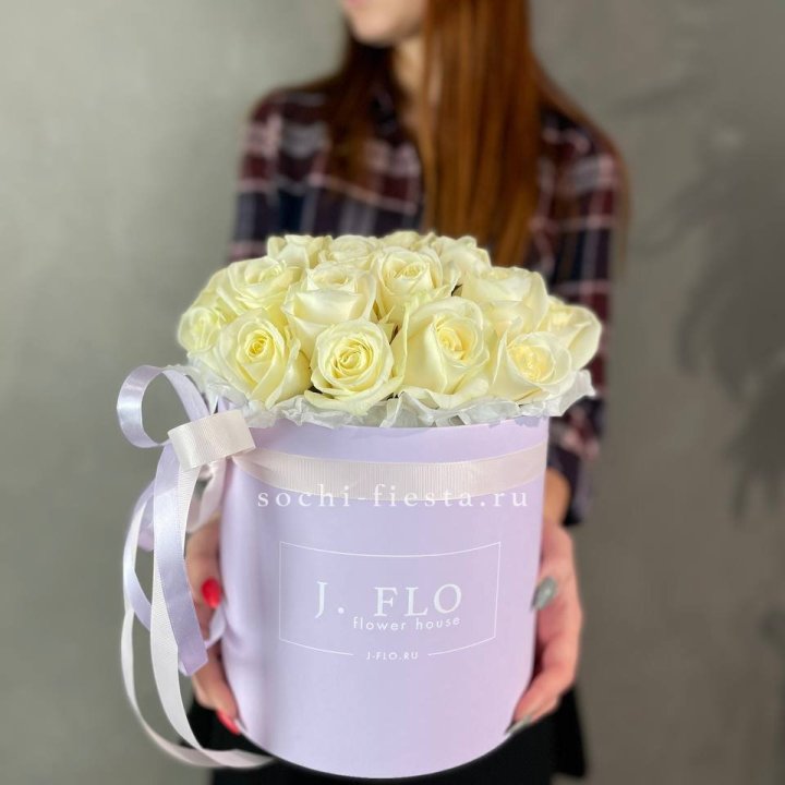 25 роз в цилиндре  в Чите