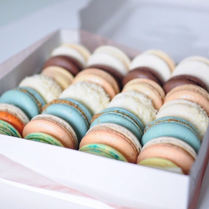 Коробка макаронс 25 шт. в Чите