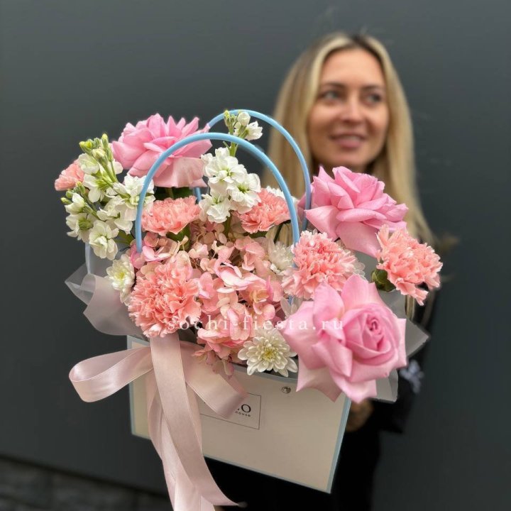 Сумочка "Бал цветов" в Чите