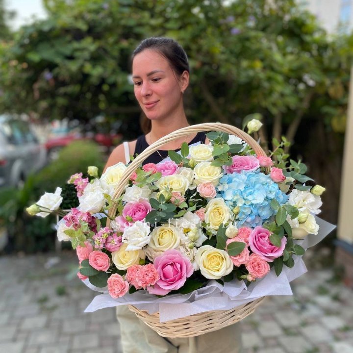 Цветочная корзина №2 в Чите
