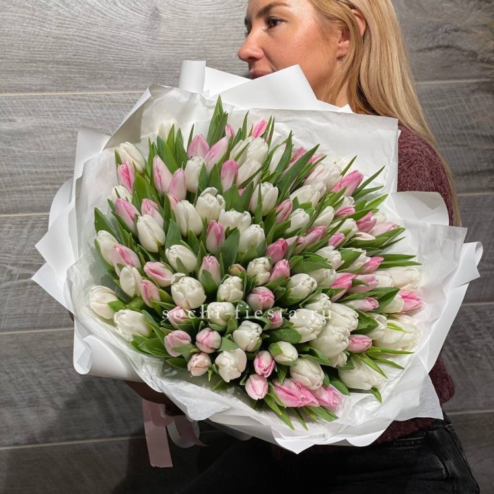 101 тюльпан нежный микс в Чите