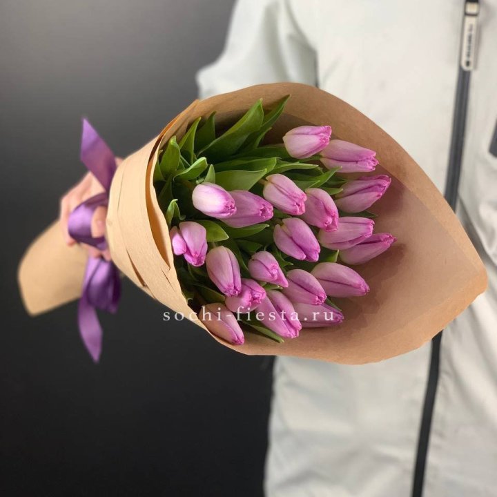 19 розовых  тюльпанов в Чите