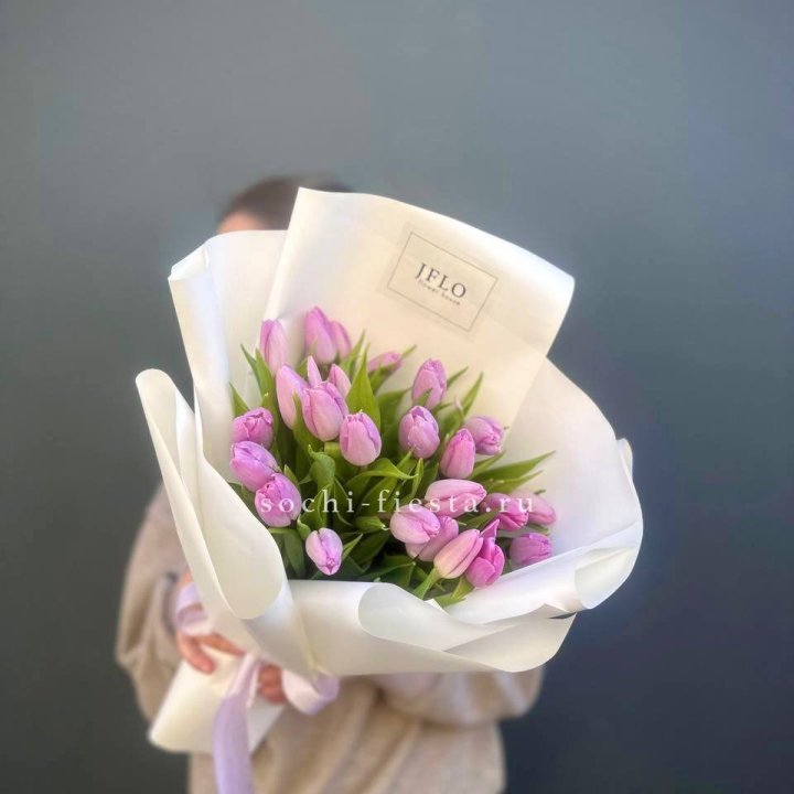 25 сиреневых тюльпанов в Чите