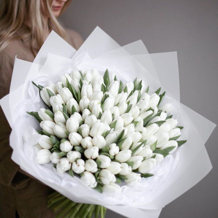 101 белый тюльпан в Чите